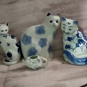 Porcelain cats